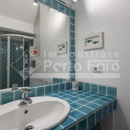 21 Pineta - Bilocale Mansardato Ristrutturato E Vista Mare Porto Faro Apartment