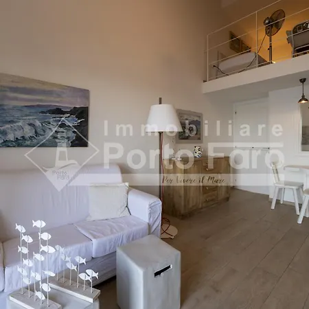 21 Pineta - Bilocale Mansardato Ristrutturato E Vista Mare Porto Faro Appartamento *